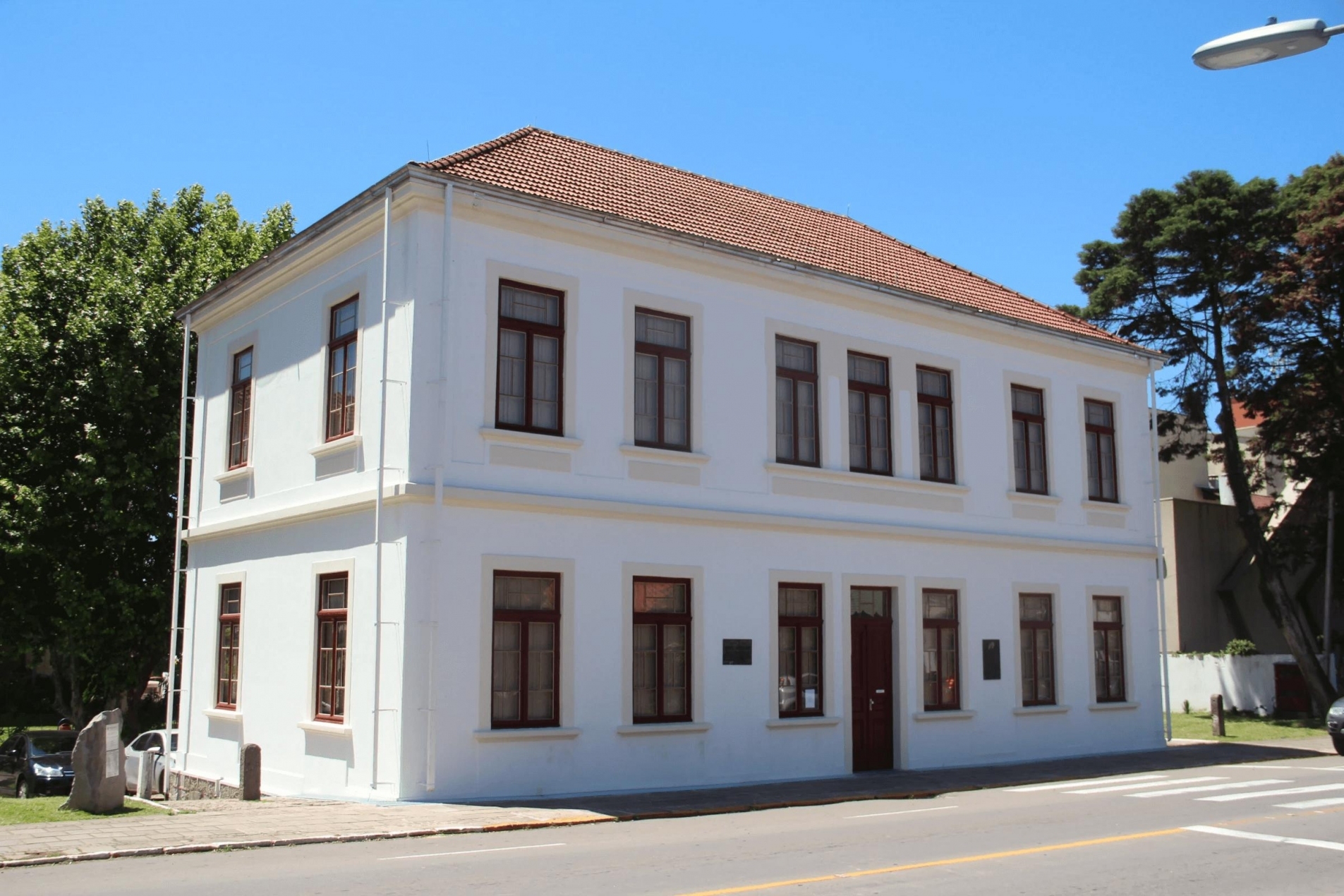 Foto do exterior do prédio do Museu do Imigrante.